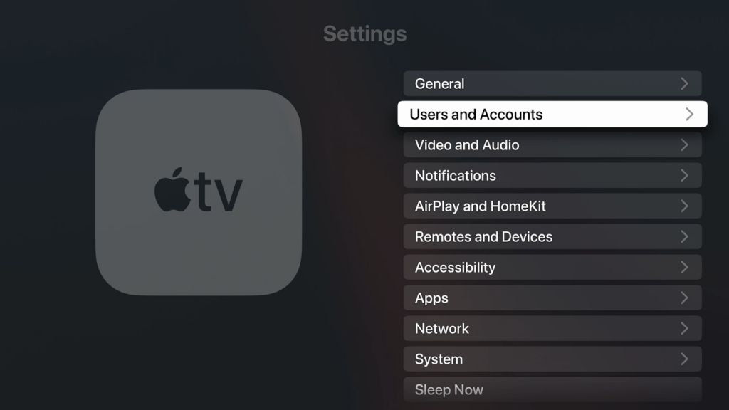 tvOS 17设置的截图，突出显示“用户和账户”